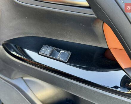 Черный Лексус ЛХ, объемом двигателя 4.46 л и пробегом 185 тыс. км за 67500 $, фото 87 на Automoto.ua