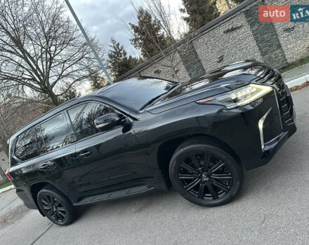 Черный Лексус ЛХ, объемом двигателя 5.66 л и пробегом 158 тыс. км за 69900 $, фото 27 на Automoto.ua