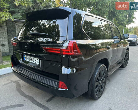 Черный Лексус ЛХ, объемом двигателя 5.66 л и пробегом 298 тыс. км за 65000 $, фото 62 на Automoto.ua