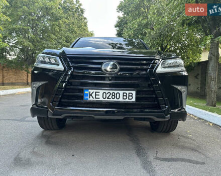 Черный Лексус ЛХ, объемом двигателя 5.66 л и пробегом 298 тыс. км за 65000 $, фото 58 на Automoto.ua