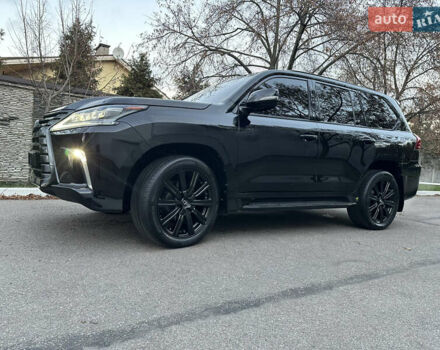 Черный Лексус ЛХ, объемом двигателя 5.66 л и пробегом 158 тыс. км за 69900 $, фото 19 на Automoto.ua