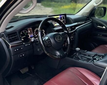 Лексус ЛХ 2018 у Києві на Automoto.ua Чорний Лексус ЛХ, об'ємом двигуна 4.46 л та пробігом 140 тис. км за 72000 $, фото 12 на Automoto.ua
