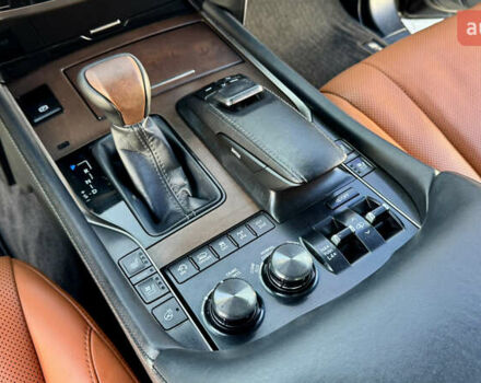 Черный Лексус ЛХ, объемом двигателя 4.46 л и пробегом 185 тыс. км за 67500 $, фото 58 на Automoto.ua