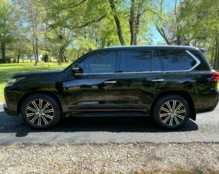 Черный Лексус ЛХ, объемом двигателя 5.7 л и пробегом 45 тыс. км за 36000 $, фото 1 на Automoto.ua