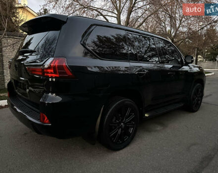 Черный Лексус ЛХ, объемом двигателя 5.66 л и пробегом 158 тыс. км за 69900 $, фото 99 на Automoto.ua