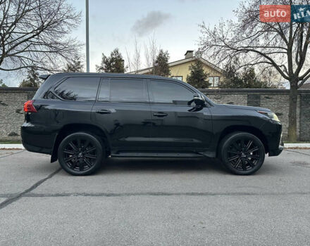 Черный Лексус ЛХ, объемом двигателя 5.66 л и пробегом 158 тыс. км за 69900 $, фото 22 на Automoto.ua