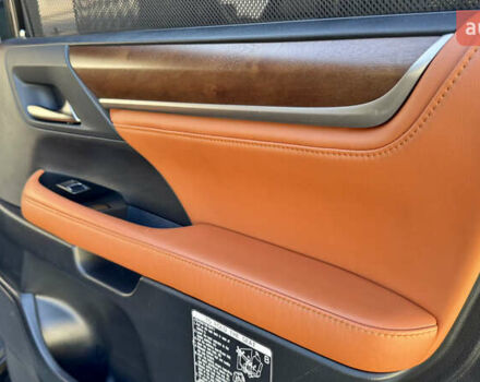 Черный Лексус ЛХ, объемом двигателя 4.46 л и пробегом 185 тыс. км за 67500 $, фото 86 на Automoto.ua