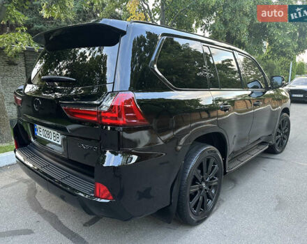 Черный Лексус ЛХ, объемом двигателя 5.66 л и пробегом 298 тыс. км за 65000 $, фото 61 на Automoto.ua