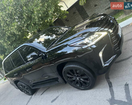 Черный Лексус ЛХ, объемом двигателя 5.66 л и пробегом 298 тыс. км за 65000 $, фото 75 на Automoto.ua