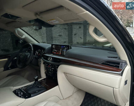 Черный Лексус ЛХ, объемом двигателя 5.66 л и пробегом 158 тыс. км за 69900 $, фото 50 на Automoto.ua