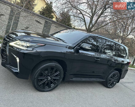 Черный Лексус ЛХ, объемом двигателя 5.66 л и пробегом 158 тыс. км за 69900 $, фото 9 на Automoto.ua