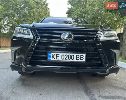 Черный Лексус ЛХ, объемом двигателя 5.66 л и пробегом 298 тыс. км за 65000 $, фото 51 на Automoto.ua