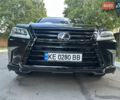 Черный Лексус ЛХ, объемом двигателя 5.66 л и пробегом 298 тыс. км за 65000 $, фото 51 на Automoto.ua
