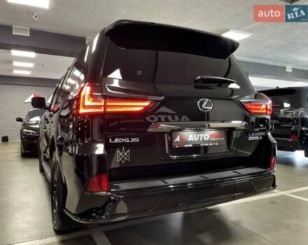 Лексус ЛХ 2018 у Львові на Automoto.ua Чорний Лексус ЛХ, об'ємом двигуна 4.46 л та пробігом 72 тис. км за 81700 $, фото 15 на Automoto.ua