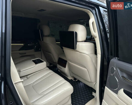 Черный Лексус ЛХ, объемом двигателя 5.66 л и пробегом 158 тыс. км за 69900 $, фото 58 на Automoto.ua