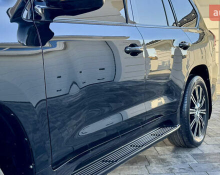 Черный Лексус ЛХ, объемом двигателя 4.46 л и пробегом 185 тыс. км за 67500 $, фото 10 на Automoto.ua