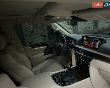 Черный Лексус ЛХ, объемом двигателя 5.66 л и пробегом 158 тыс. км за 69900 $, фото 48 на Automoto.ua