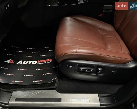 Лексус ЛХ 2018 у Львові на Automoto.ua Чорний Лексус ЛХ, об'ємом двигуна 4.46 л та пробігом 72 тис. км за 81700 $, фото 28 на Automoto.ua