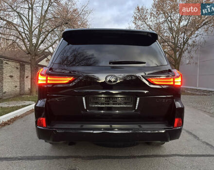 Черный Лексус ЛХ, объемом двигателя 5.66 л и пробегом 158 тыс. км за 69900 $, фото 81 на Automoto.ua