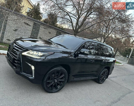 Черный Лексус ЛХ, объемом двигателя 5.66 л и пробегом 158 тыс. км за 69900 $, фото 16 на Automoto.ua