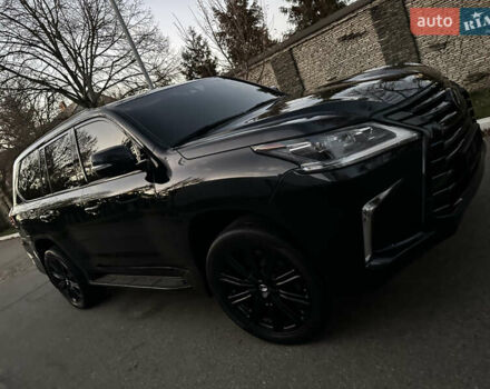 Черный Лексус ЛХ, объемом двигателя 5.66 л и пробегом 158 тыс. км за 69900 $, фото 115 на Automoto.ua