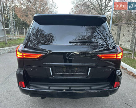 Черный Лексус ЛХ, объемом двигателя 5.66 л и пробегом 158 тыс. км за 69900 $, фото 12 на Automoto.ua