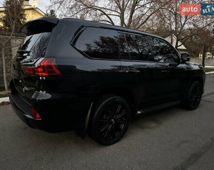 Черный Лексус ЛХ, объемом двигателя 5.66 л и пробегом 158 тыс. км за 69900 $, фото 110 на Automoto.ua