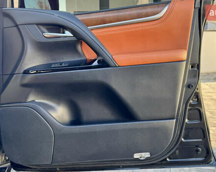 Черный Лексус ЛХ, объемом двигателя 4.46 л и пробегом 185 тыс. км за 67500 $, фото 89 на Automoto.ua