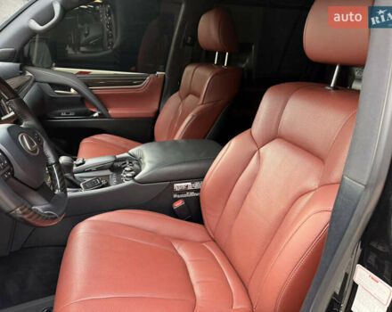 Чорний Лексус ЛХ, об'ємом двигуна 4.46 л та пробігом 147 тис. км за 69900 $, фото 40 на Automoto.ua