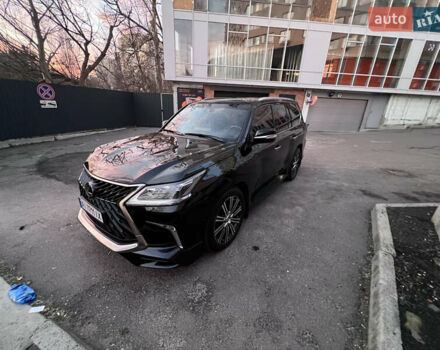 Черный Лексус ЛХ, объемом двигателя 5.66 л и пробегом 127 тыс. км за 76000 $, фото 8 на Automoto.ua