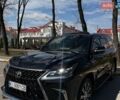 Черный Лексус ЛХ, объемом двигателя 5.66 л и пробегом 40 тыс. км за 89000 $, фото 1 на Automoto.ua