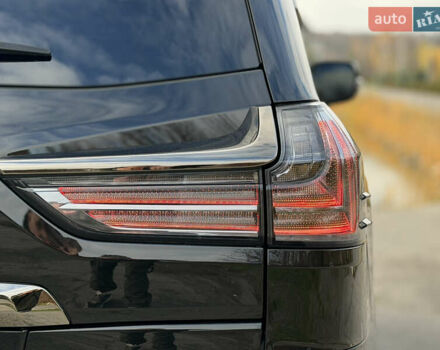 Чорний Лексус ЛХ, об'ємом двигуна 4.46 л та пробігом 74 тис. км за 84300 $, фото 17 на Automoto.ua