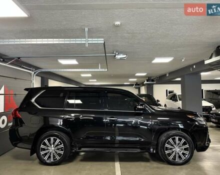 Чорний Лексус ЛХ, об'ємом двигуна 4.46 л та пробігом 156 тис. км за 73700 $, фото 8 на Automoto.ua