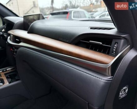 Черный Лексус ЛХ, объемом двигателя 4.46 л и пробегом 120 тыс. км за 69999 $, фото 73 на Automoto.ua
