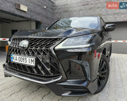 Чорний Лексус ЛХ, об'ємом двигуна 4.46 л та пробігом 147 тис. км за 69900 $, фото 3 на Automoto.ua