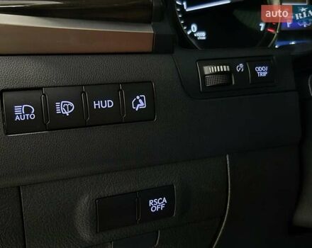 Черный Лексус ЛХ, объемом двигателя 5.66 л и пробегом 151 тыс. км за 71999 $, фото 20 на Automoto.ua