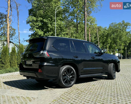 Лексус ЛХ 2019 в Киеве на Automoto.ua Черный Лексус ЛХ, объемом двигателя 4.46 л и пробегом 197 тыс. км за 72000 $, фото 8 на Automoto.ua