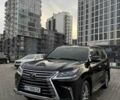 Черный Лексус ЛХ, объемом двигателя 4.46 л и пробегом 209 тыс. км за 68500 $, фото 2 на Automoto.ua