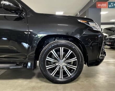 Чорний Лексус ЛХ, об'ємом двигуна 4.46 л та пробігом 156 тис. км за 73700 $, фото 70 на Automoto.ua