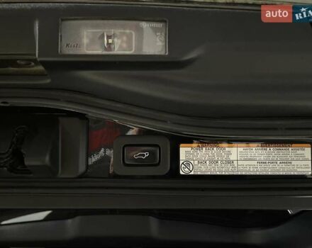Чорний Лексус ЛХ, об'ємом двигуна 4.46 л та пробігом 85 тис. км за 82700 $, фото 18 на Automoto.ua
