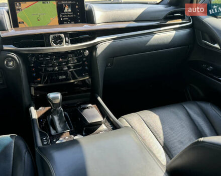 Лексус ЛХ 2019 в Киеве на Automoto.ua Черный Лексус ЛХ, объемом двигателя 4.46 л и пробегом 197 тыс. км за 72000 $, фото 2 на Automoto.ua