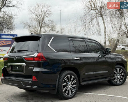 Черный Лексус ЛХ, объемом двигателя 5.66 л и пробегом 55 тыс. км за 81900 $, фото 36 на Automoto.ua