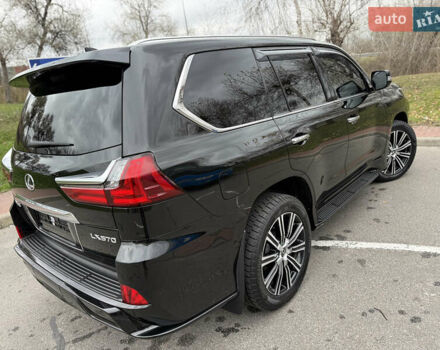 Черный Лексус ЛХ, объемом двигателя 5.66 л и пробегом 55 тыс. км за 81900 $, фото 39 на Automoto.ua