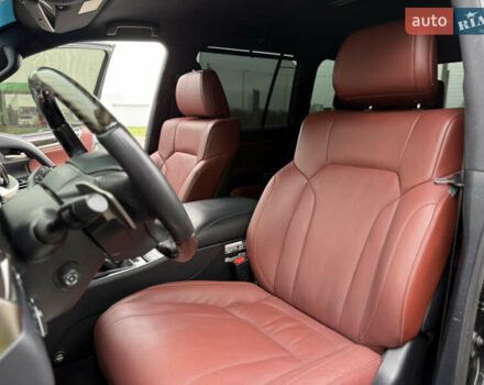 Черный Лексус ЛХ, объемом двигателя 4.46 л и пробегом 208 тыс. км за 70000 $, фото 33 на Automoto.ua