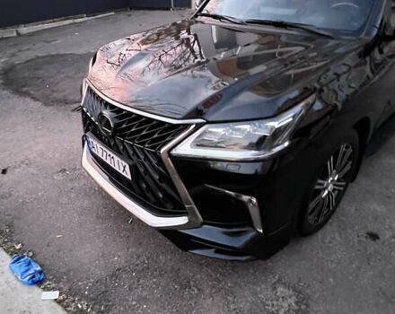 Черный Лексус ЛХ, объемом двигателя 5.66 л и пробегом 127 тыс. км за 76000 $, фото 12 на Automoto.ua