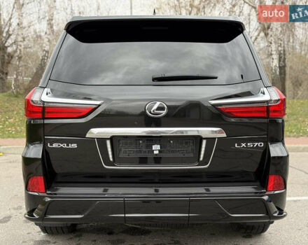 Черный Лексус ЛХ, объемом двигателя 5.66 л и пробегом 55 тыс. км за 81900 $, фото 19 на Automoto.ua