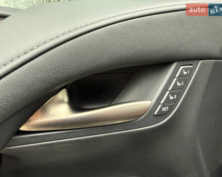 Черный Лексус ЛХ, объемом двигателя 5.66 л и пробегом 55 тыс. км за 81900 $, фото 44 на Automoto.ua