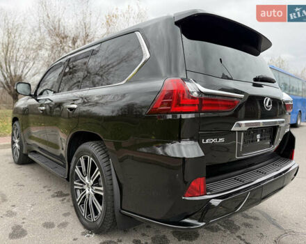 Черный Лексус ЛХ, объемом двигателя 5.66 л и пробегом 55 тыс. км за 81900 $, фото 26 на Automoto.ua