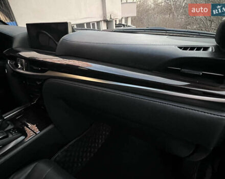 Черный Лексус ЛХ, объемом двигателя 5.66 л и пробегом 127 тыс. км за 76000 $, фото 28 на Automoto.ua