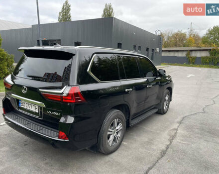 Черный Лексус ЛХ, объемом двигателя 4.46 л и пробегом 230 тыс. км за 81999 $, фото 4 на Automoto.ua